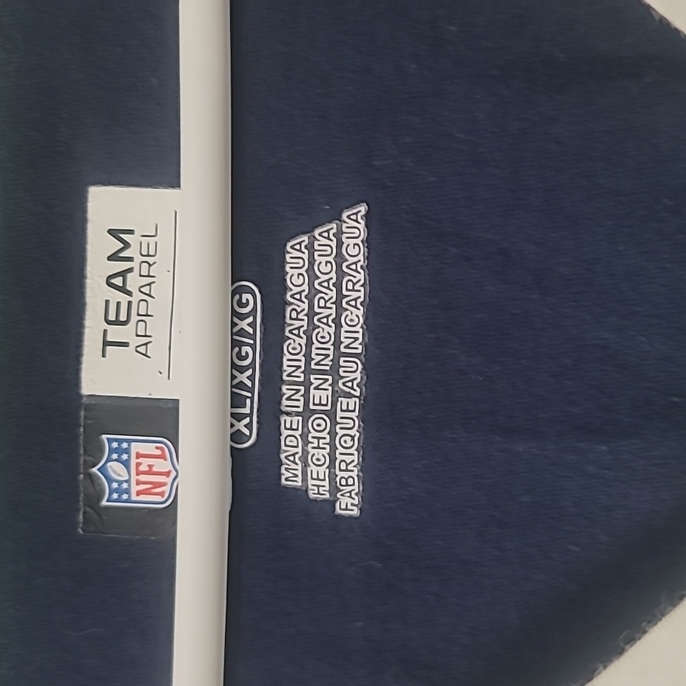 Seahawks Ladies V-neck, Long Sleeve Size XL - Picture 2 of 4